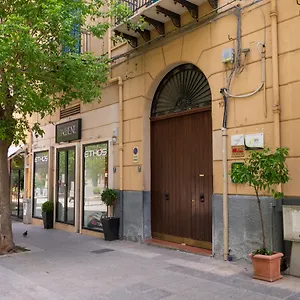 Alojamento de Acomodação e Pequeno-almoço Belmonte102 Esclusive, Palermo